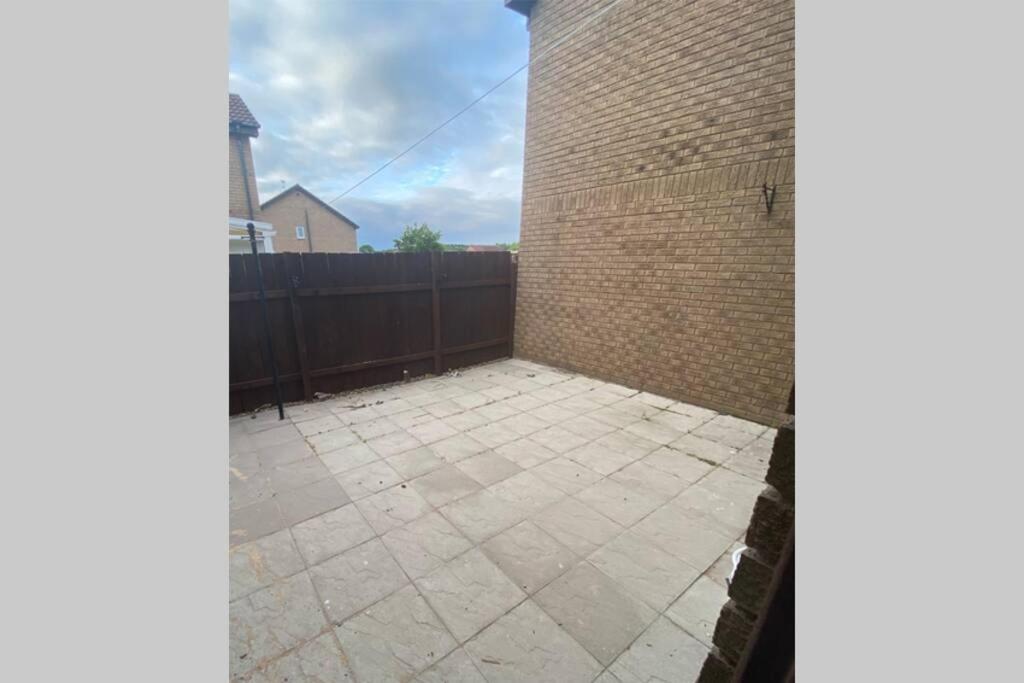 Newly Refurbished Beautiful Location 1 Bedroom Residential House Cramlington Exterior foto